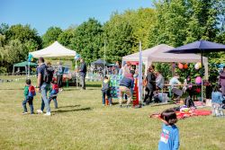 Stände vom Bündnis für Familie Rostock auf dem Picknick im Stadtgrün 2022 Stände vom Bündnis für Familie Rostock auf dem Picknick im Stadtgrün 2022