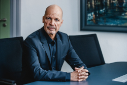 Dr. Chris von Wrycz Rekowski, Erster Stellvertreter der Oberbürgermeisterin, Senator für Finanzen, Digitalisierung und Ordnung