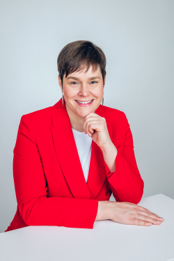Eva-Maria Kröger, Oberbürgermeisterin der Hanse- und Universitätsstadt Rostock Eva-Maria Kröger, Oberbürgermeisterin der Hanse- und Universitätsstadt Rostock