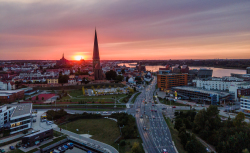 Luftbild Hanse- und Universitätsstadt Rostock_Blick auf die Holzhalbinsel und L 22 Luftbild Hanse- und Universitätsstadt Rostock_Blick auf die Holzhalbinsel und L 22
