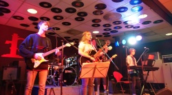 Band CLUELESS