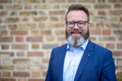 Claus Ruhe Madsen