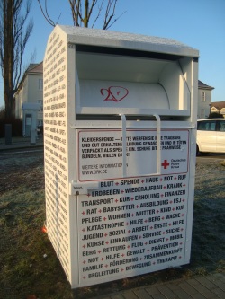Neuer Altkleidercontainer