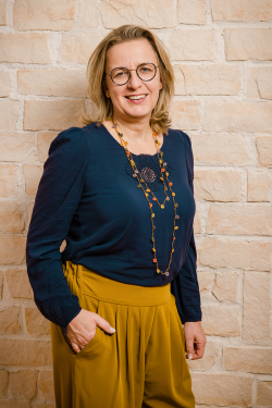 Dr. Ute Fischer-Gäde, Senatorin für Stadtplanung, Bau, Klimaschutz und Mobilität Dr. Ute Fischer-Gäde, Senatorin für Stadtplanung, Bau, Klimaschutz und Mobilität
