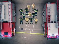 Abgeschlossener Lehrgang Brandmeisteranwärter:innen an der Landesfeuerwehrschule Malchow (Bild: Michael Hass) Abgeschlossener Lehrgang Brandmeisteranwärter:innen an der Landesfeuerwehrschule Malchow (Bild: Michael Hass)
