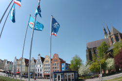 Panoramablick auf den Neuen Markt und die Marienkirche