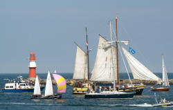 Warnemünde Mole  Hanse Sail Schiffe