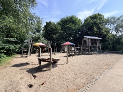 Der Spielplatz Zochstraße soll neugestaltet werden. Der Spielplatz Zochstraße soll neugestaltet werden.