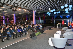 Einbürgerungsgsempfang am 1. Februar 2024 in der StadtHalle Rostock.