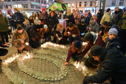 "Ein Licht für jede Frau" (Foto 11) "Ein Licht für jede Frau" (Foto 11)