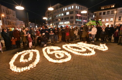 "Ein Licht für jede Frau" (Foto 21) "Ein Licht für jede Frau" (Foto 21)
