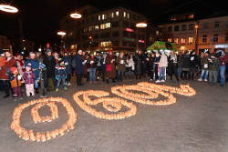 "Ein Licht für jede Frau" (Foto 26) "Ein Licht für jede Frau" (Foto 26)