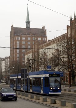 Straßenbahn in der Langen Straße