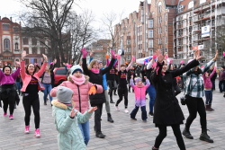 One Billion Rising auf den Rostocker Universitätsplatz (Foto 12) One Billion Rising auf den Rostocker Universitätsplatz (Foto 12)