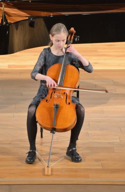 Paula Prudlo, Violoncello Paula Prudlo, Violoncello