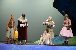 Bühne Volkstheater Rostock Der gestiefelte Kater Ensemble