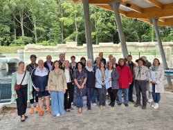 Gruppenbild der ehrenamtlich tätigen bei der Verleihung der Ehrenamtscard im Zoo Rostock